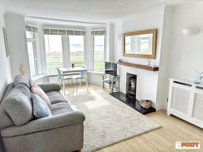 Flat Norflok Crescent in Havant