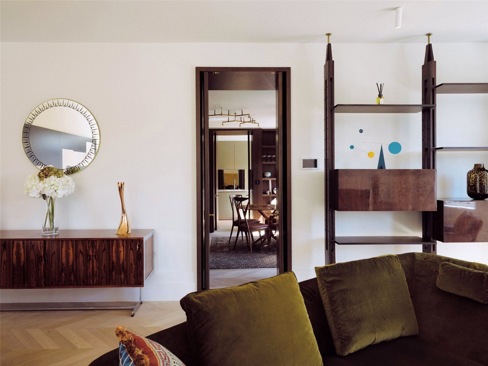 Flat Maresfield Gardens in Greater London
