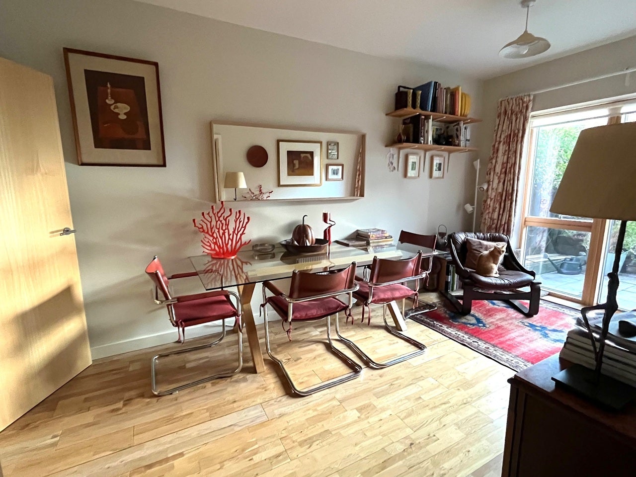 Room Caversham Road in Greater London