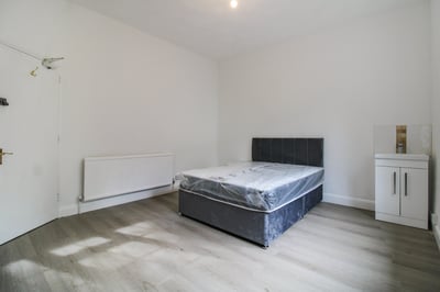 Room Alexandra Road in Rushmoor