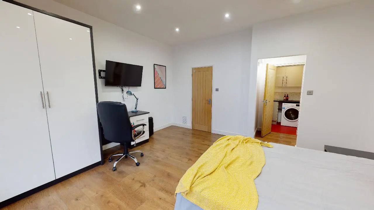Room Sparkenhoe Street in Leicester