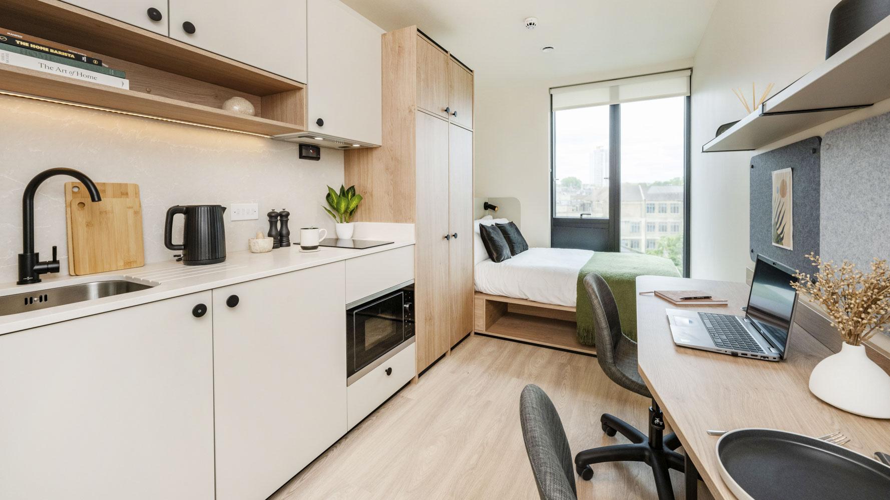 Room Beresford Street in Greater London