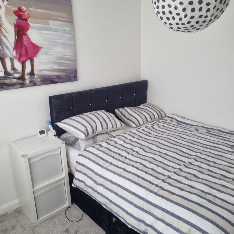 Flat Hanham Road in Bristol