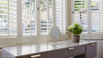 Flat Carnanton Road in Greater London
