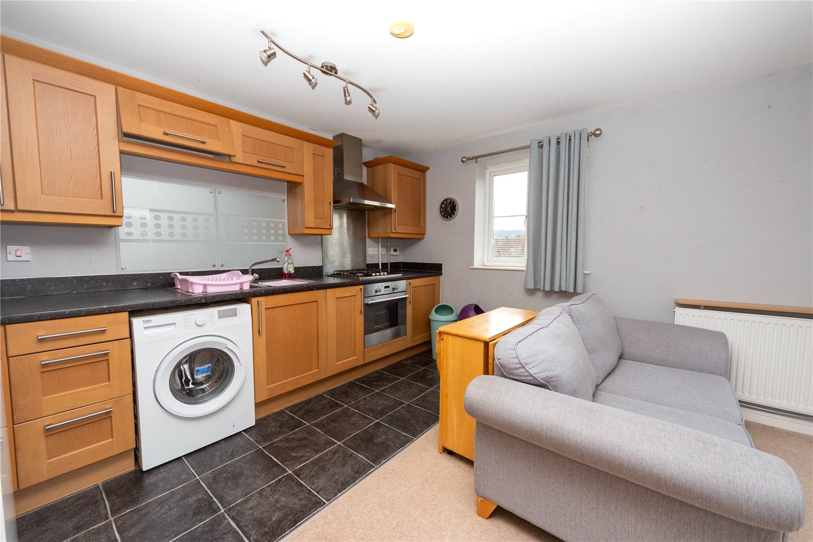 Flat Tatham Road in Cardiff