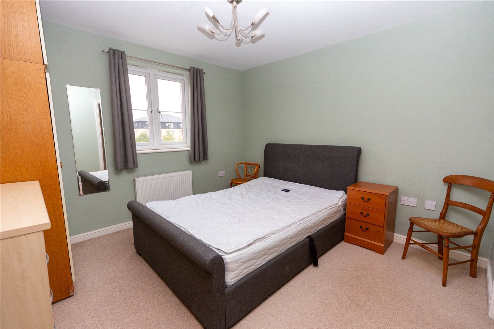 Flat Tatham Road in Cardiff