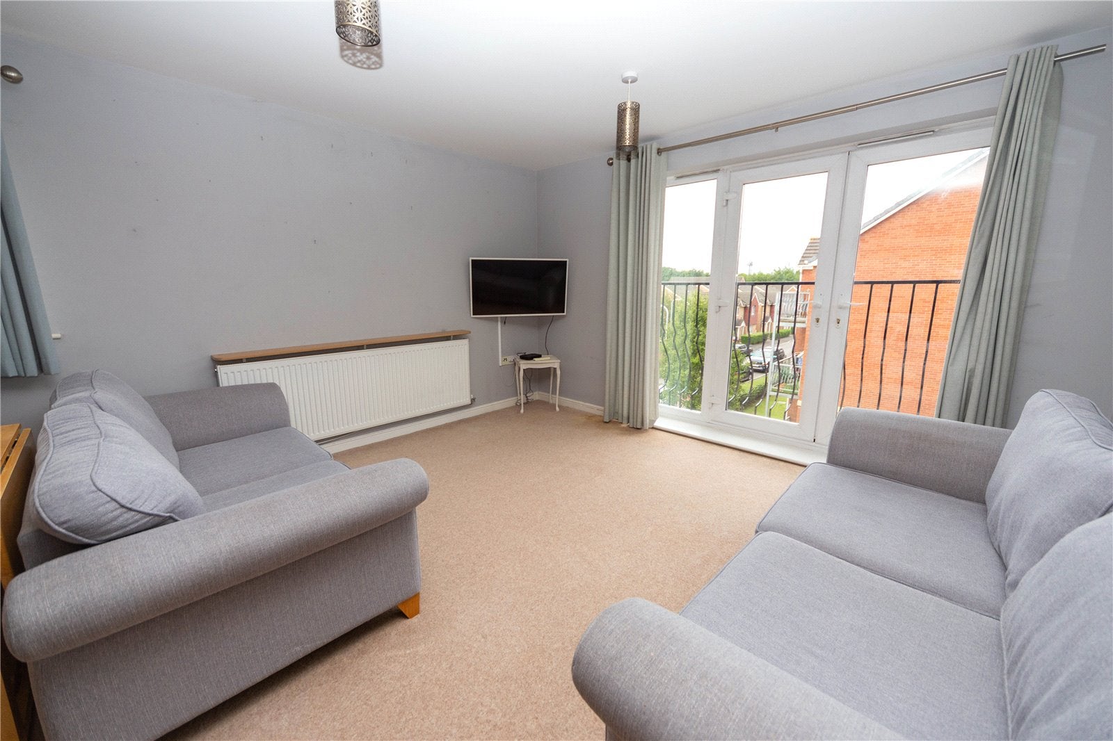 Flat Tatham Road in Cardiff