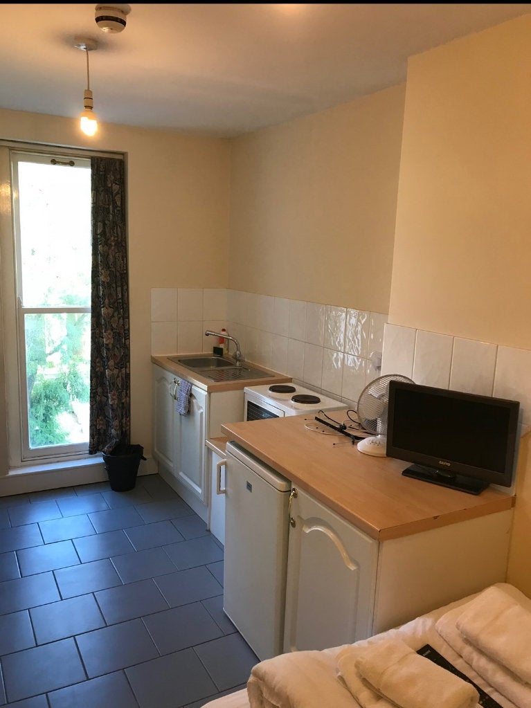 Flat Glenloch Road in Greater London